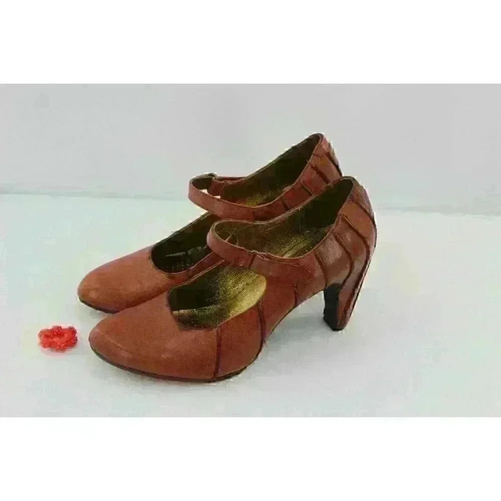 TSUBO Maryjane Women's 3.5" High Heel Pump